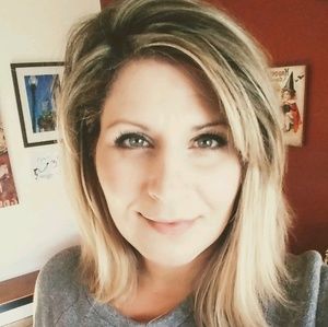 Meet your Posher, Corina